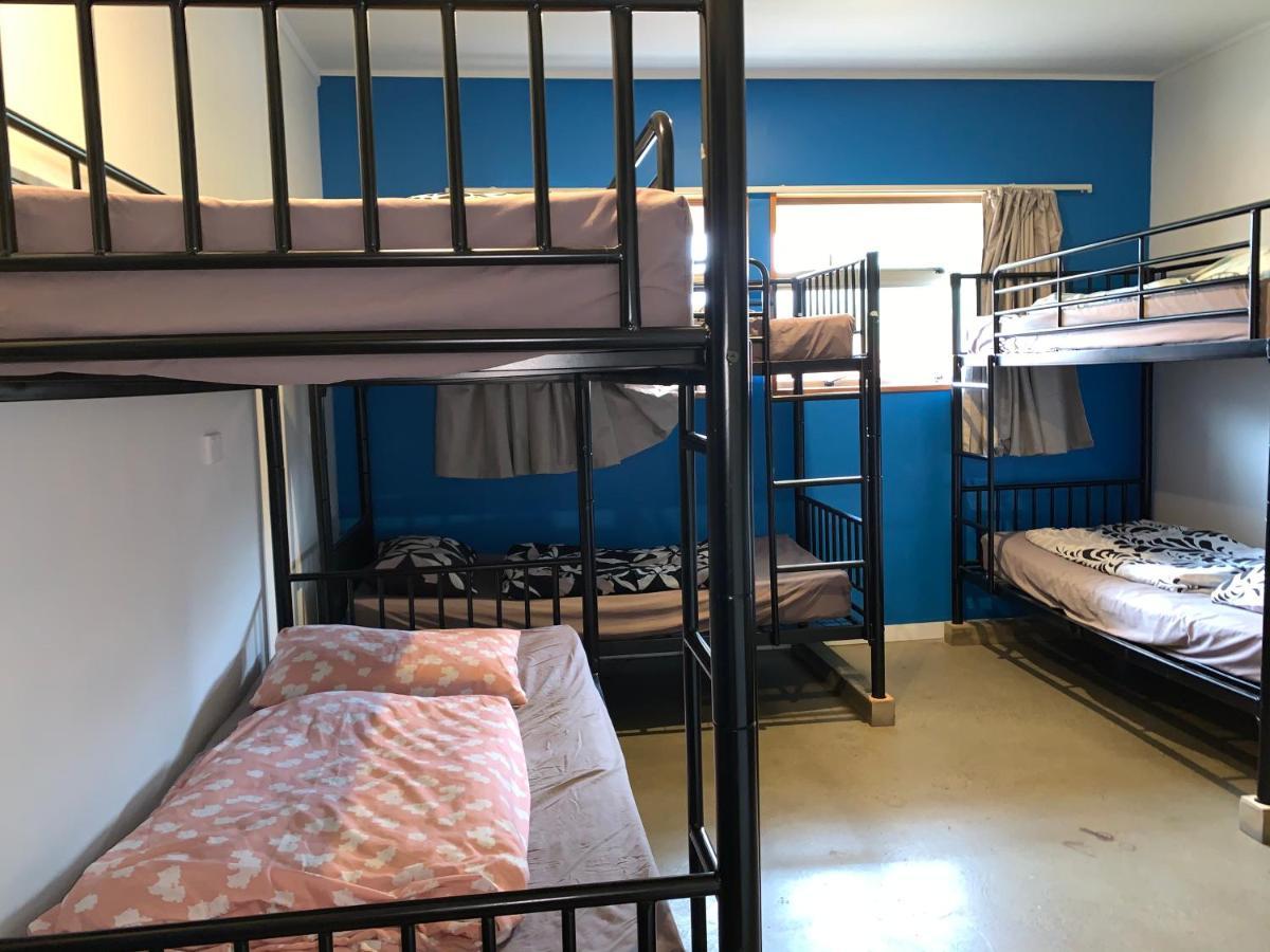 Хостел Wanaka Backpackers Bothy Экстерьер фото