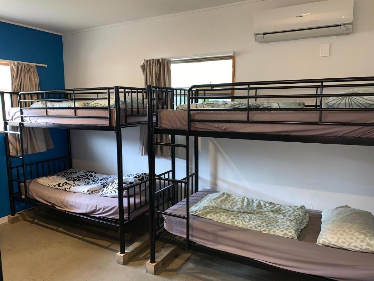 Хостел Wanaka Backpackers Bothy Экстерьер фото